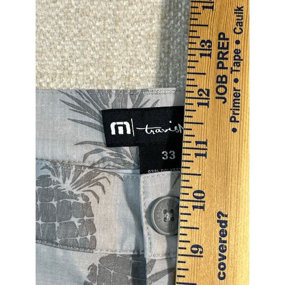 Travis Mathew Men’s 33 Gray Pineapple Print Golf Short Resort Beach Wear Casual - Picture 5 of 7